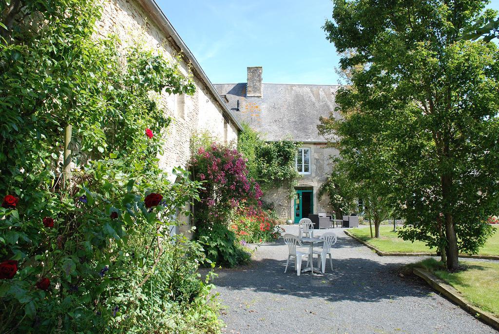 Chambres D'Hotes Les Pieris Grandcamp-Maisy Exteriér fotografie